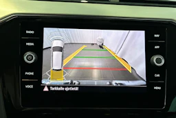 harmaa Volkswagen Passat 2023 kuva 24.