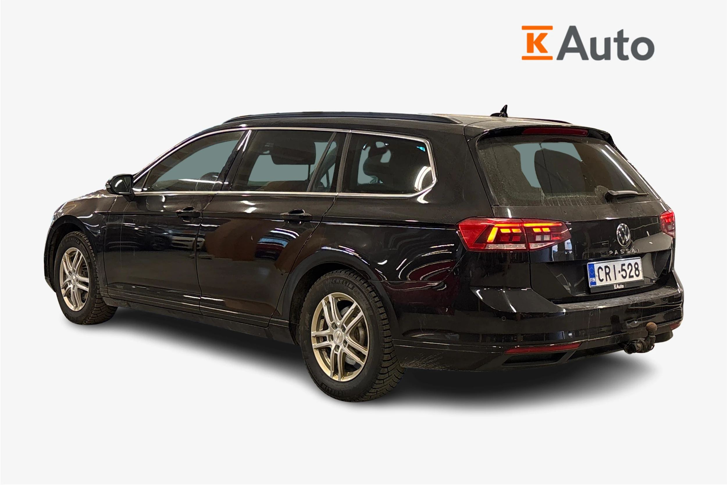 musta Volkswagen Passat 2023 kuva 2.