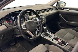 musta Volkswagen Passat 2023 kuva 3.