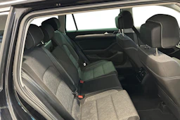 musta Volkswagen Passat 2023 kuva 9.