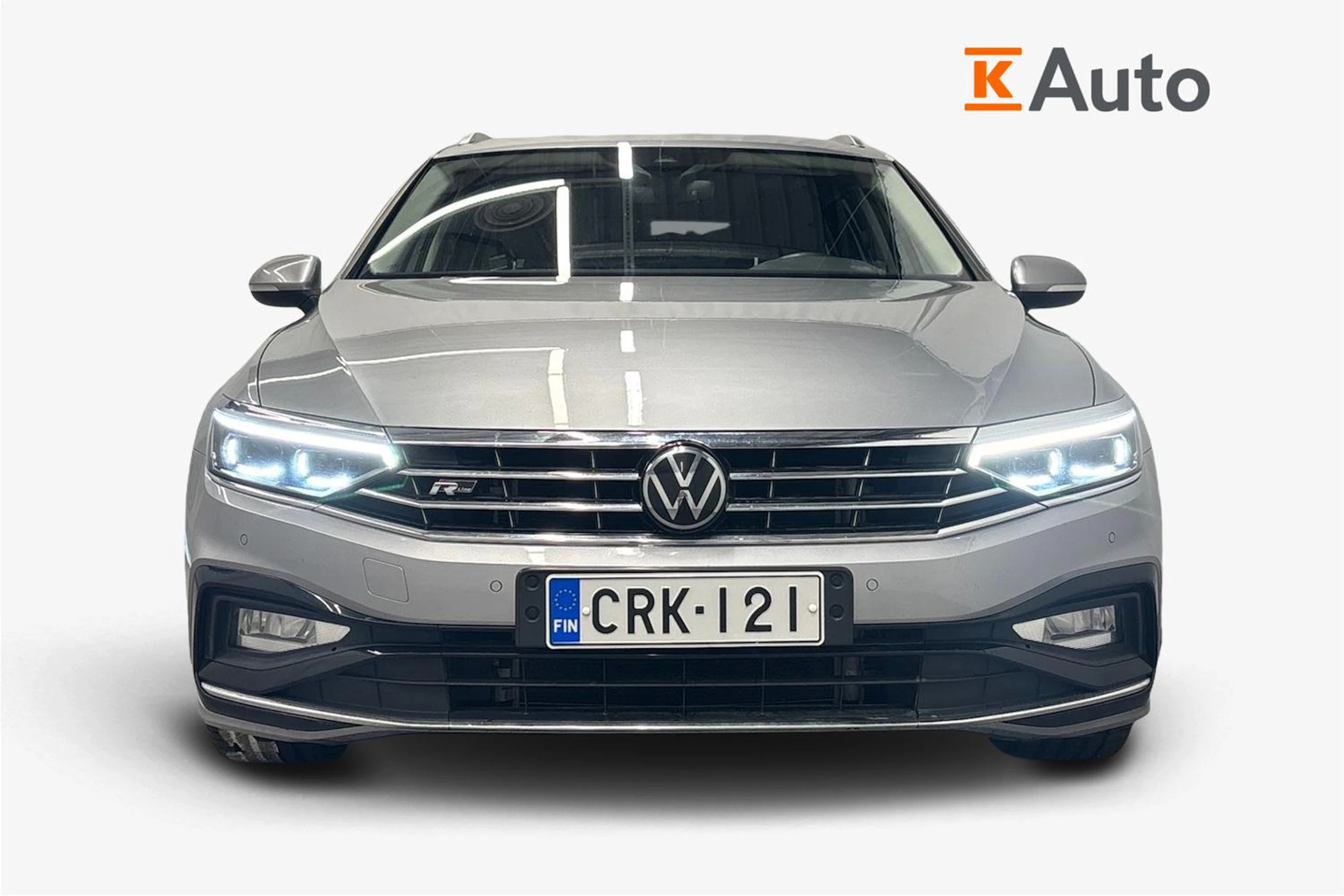 harmaa Volkswagen Passat 2023 kuva 5.