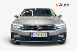 harmaa Volkswagen Passat 2023 kuva 5.