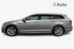 harmaa Volkswagen Passat 2023 kuva 7.