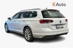 valkoinen Volkswagen Passat 2023 kuva 2.