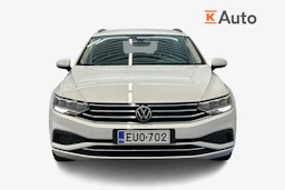 valkoinen Volkswagen Passat 2023 kuva 5.