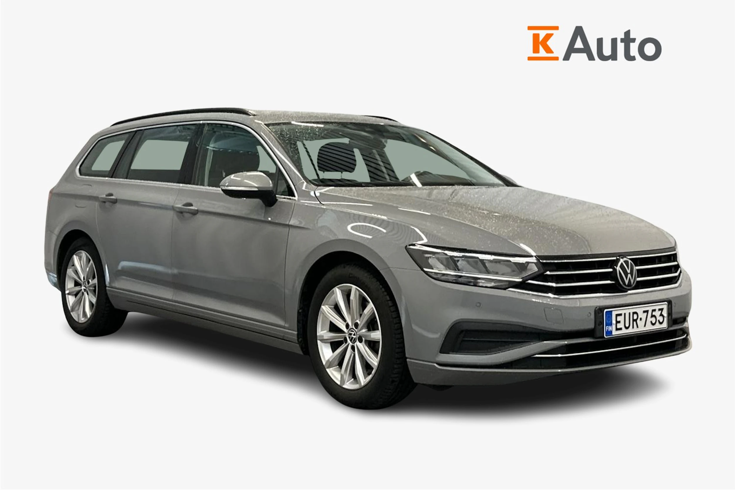 harmaa Volkswagen Passat 2023 kuva 1.