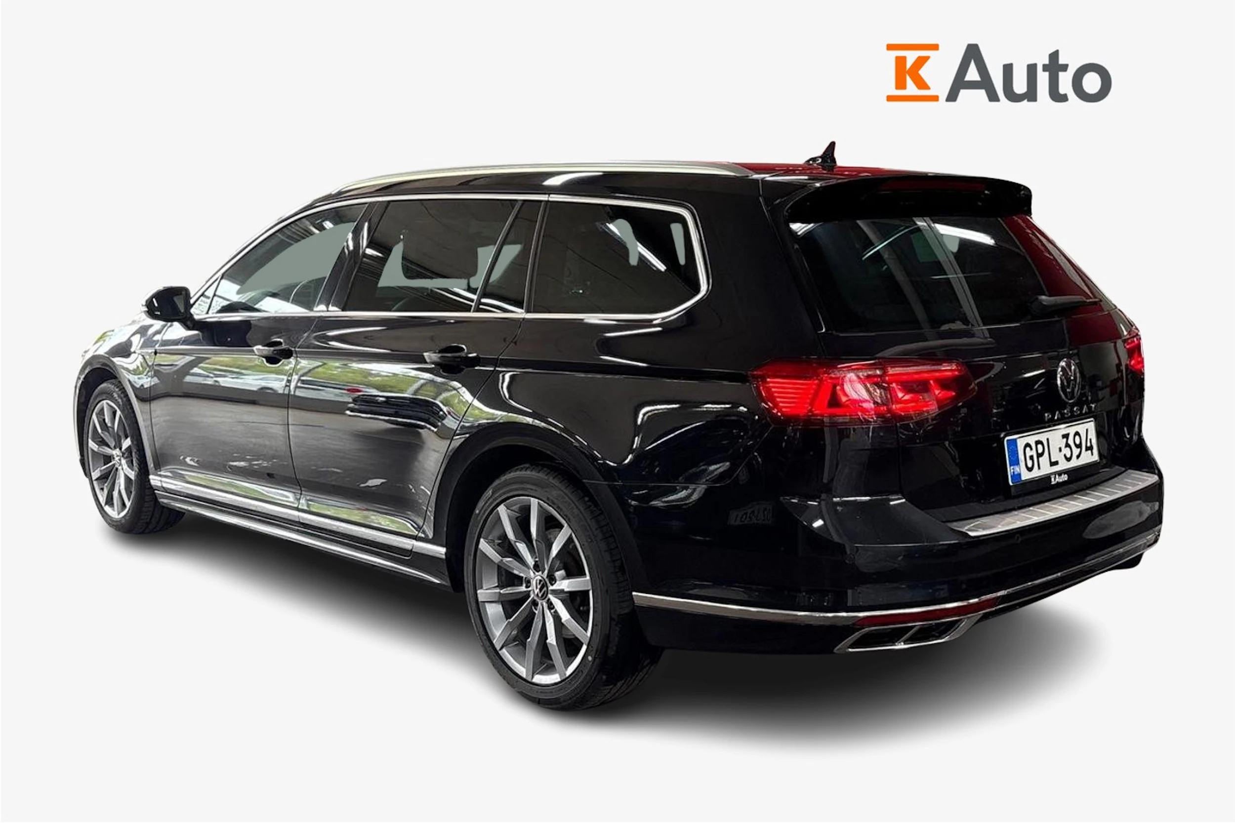 musta Volkswagen Passat 2023 kuva 2.