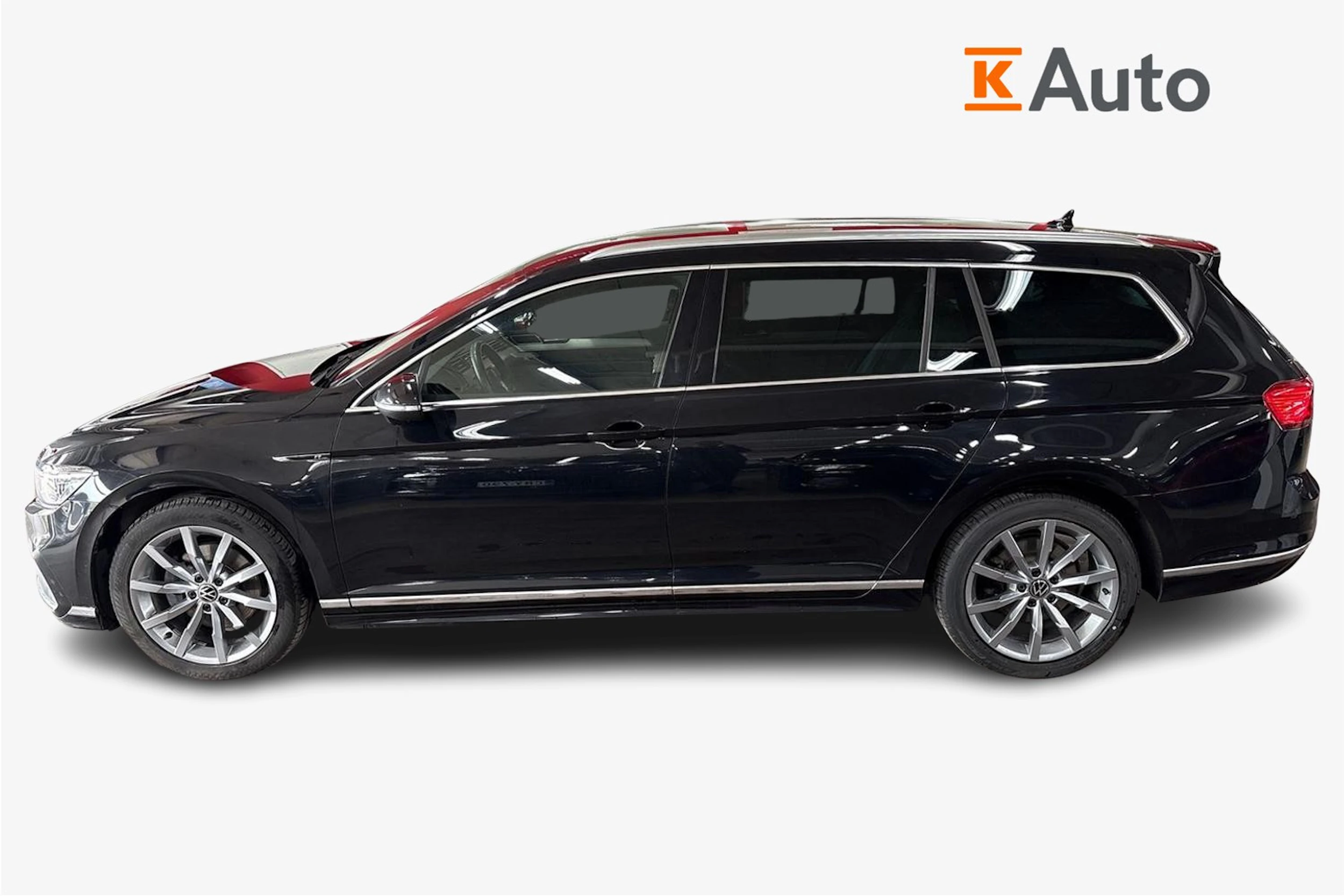musta Volkswagen Passat 2023 kuva 5.