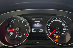 musta Volkswagen Passat 2023 kuva 12.