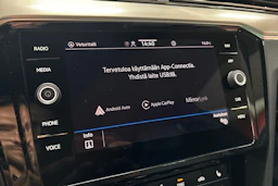 musta Volkswagen Passat 2023 kuva 18.
