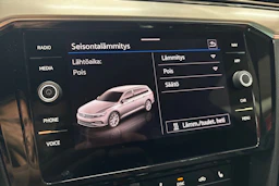 musta Volkswagen Passat 2023 kuva 19.