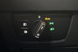 musta Volkswagen Passat 2023 kuva 22.