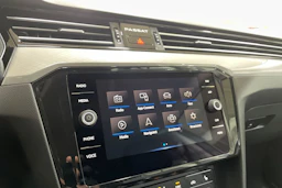 Harmaa Volkswagen PASSAT 2023 kuva 14.