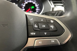 Harmaa Volkswagen PASSAT 2023 kuva 16.