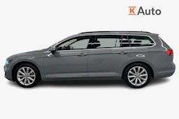 harmaa Volkswagen Passat 2023 kuva 7.