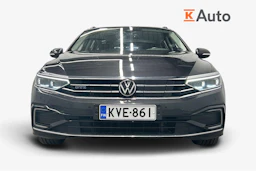 harmaa Volkswagen Passat 2023 kuva 5.