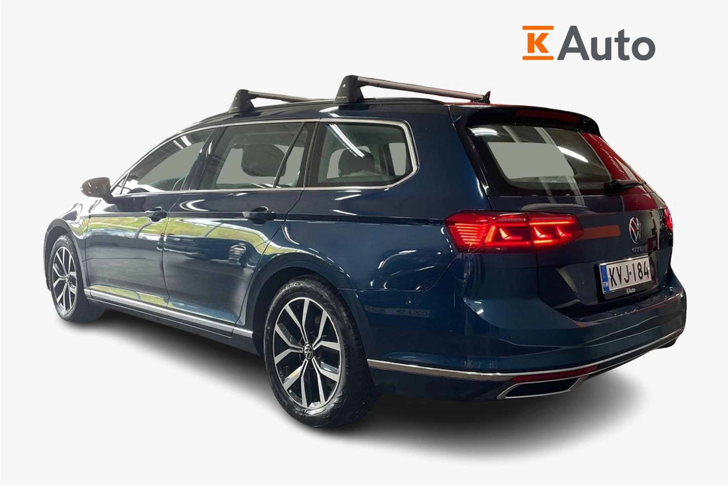 sininen Volkswagen PASSAT 2023 kuva 2.