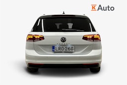 valkoinen Volkswagen Passat 2023 kuva 3.