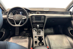 Harmaa Volkswagen PASSAT 2023 kuva 9.