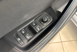 Harmaa Volkswagen PASSAT 2023 kuva 25.