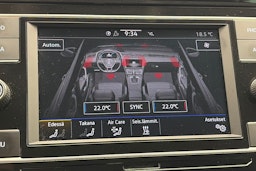 harmaa Volkswagen Passat 2023 kuva 22.