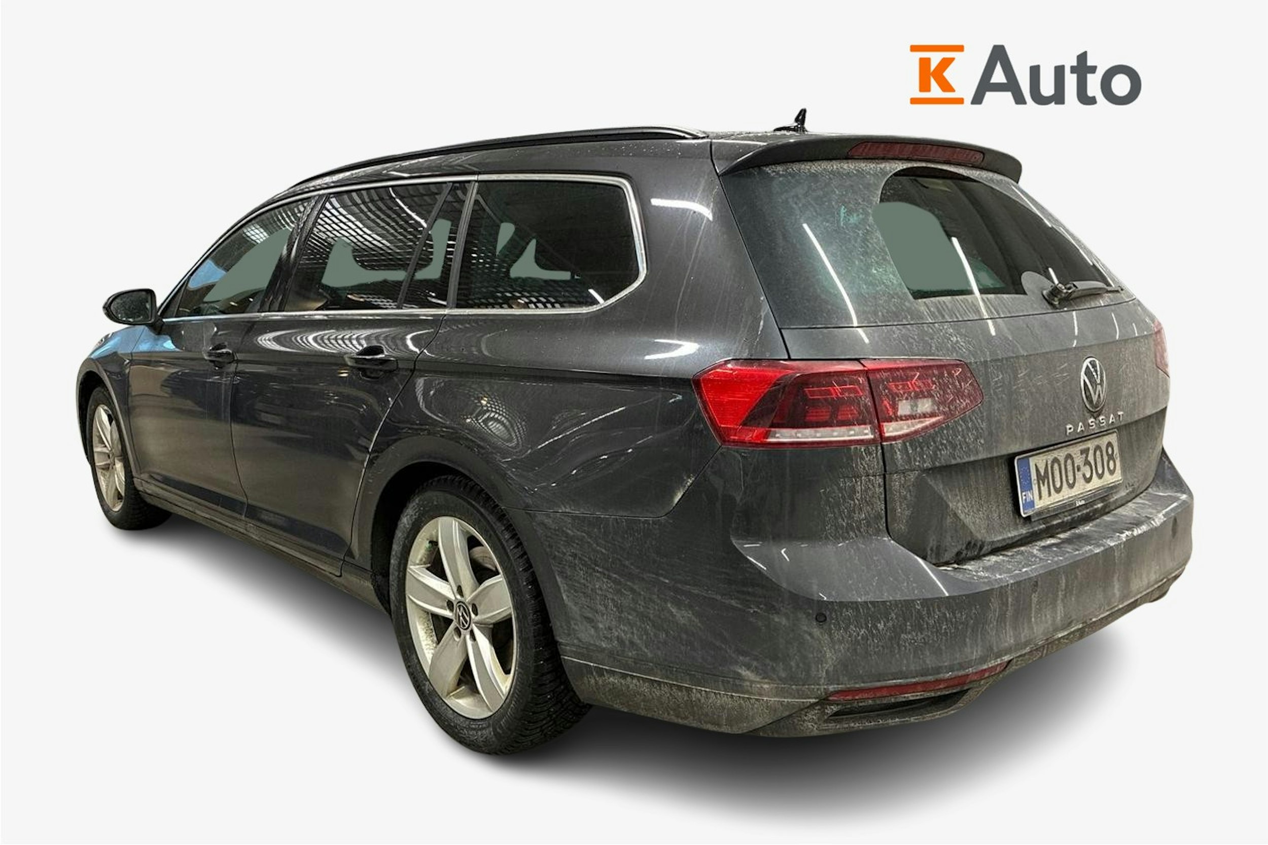 harmaa Volkswagen Passat 2023 kuva 2.