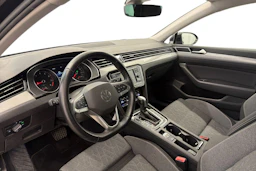 musta Volkswagen Passat 2023 kuva 6.
