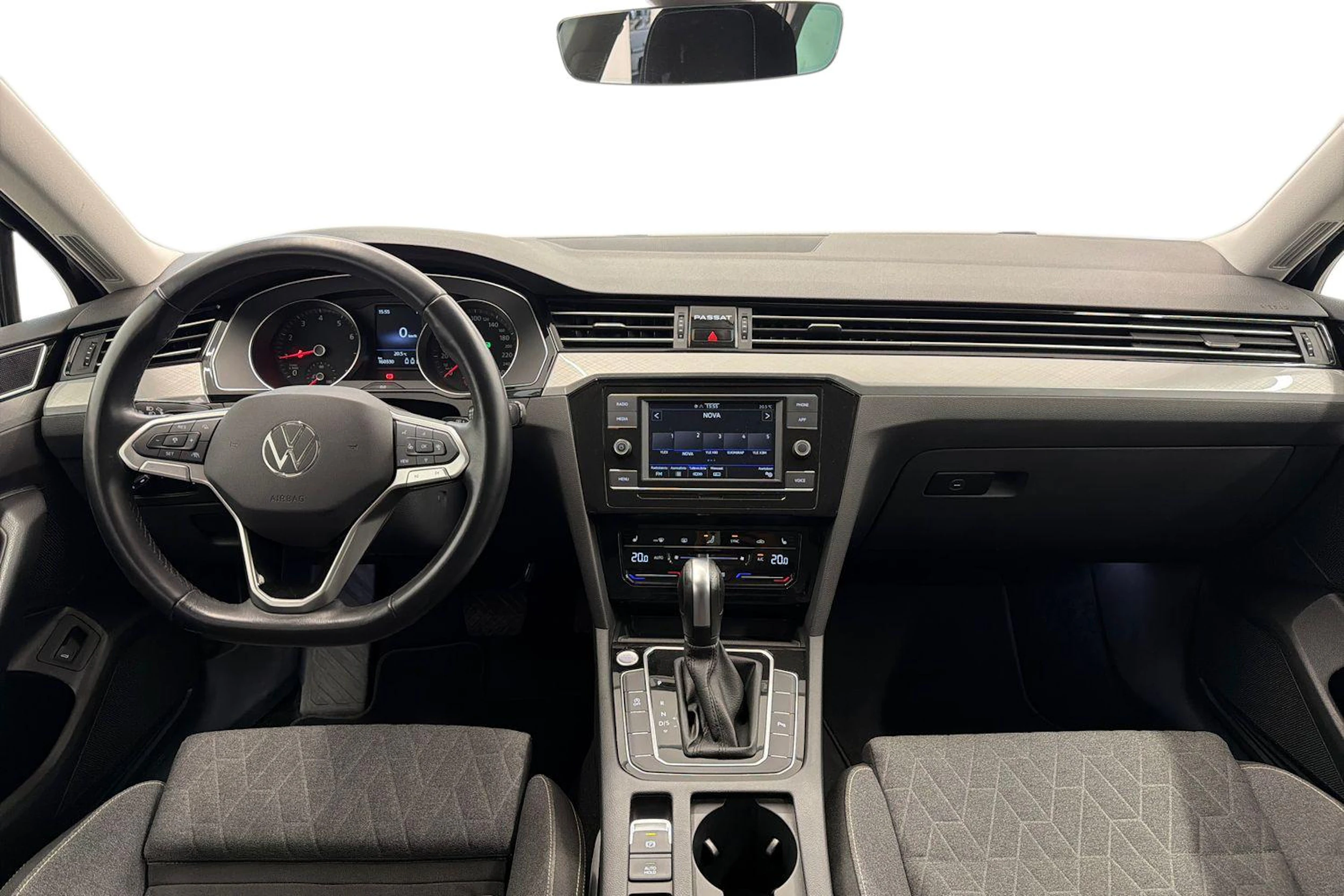 musta Volkswagen Passat 2023 kuva 7.