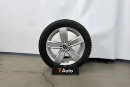 musta Volkswagen Passat 2023 kuva 11.