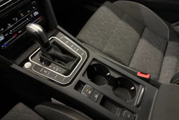 musta Volkswagen Passat 2023 kuva 22.