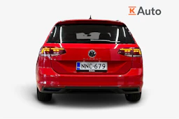 punainen Volkswagen Passat 2023 kuva 4.