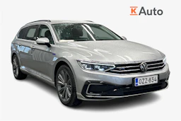 harmaa Volkswagen Passat 2023 kuva 1.