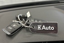 harmaa Volkswagen Passat 2023 kuva 31.