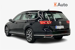 musta Volkswagen Passat 2023 kuva 2.