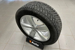 musta Volkswagen Passat 2023 kuva 14.