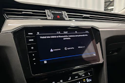 musta Volkswagen Passat 2023 kuva 20.