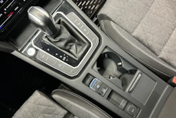 musta Volkswagen Passat 2023 kuva 25.