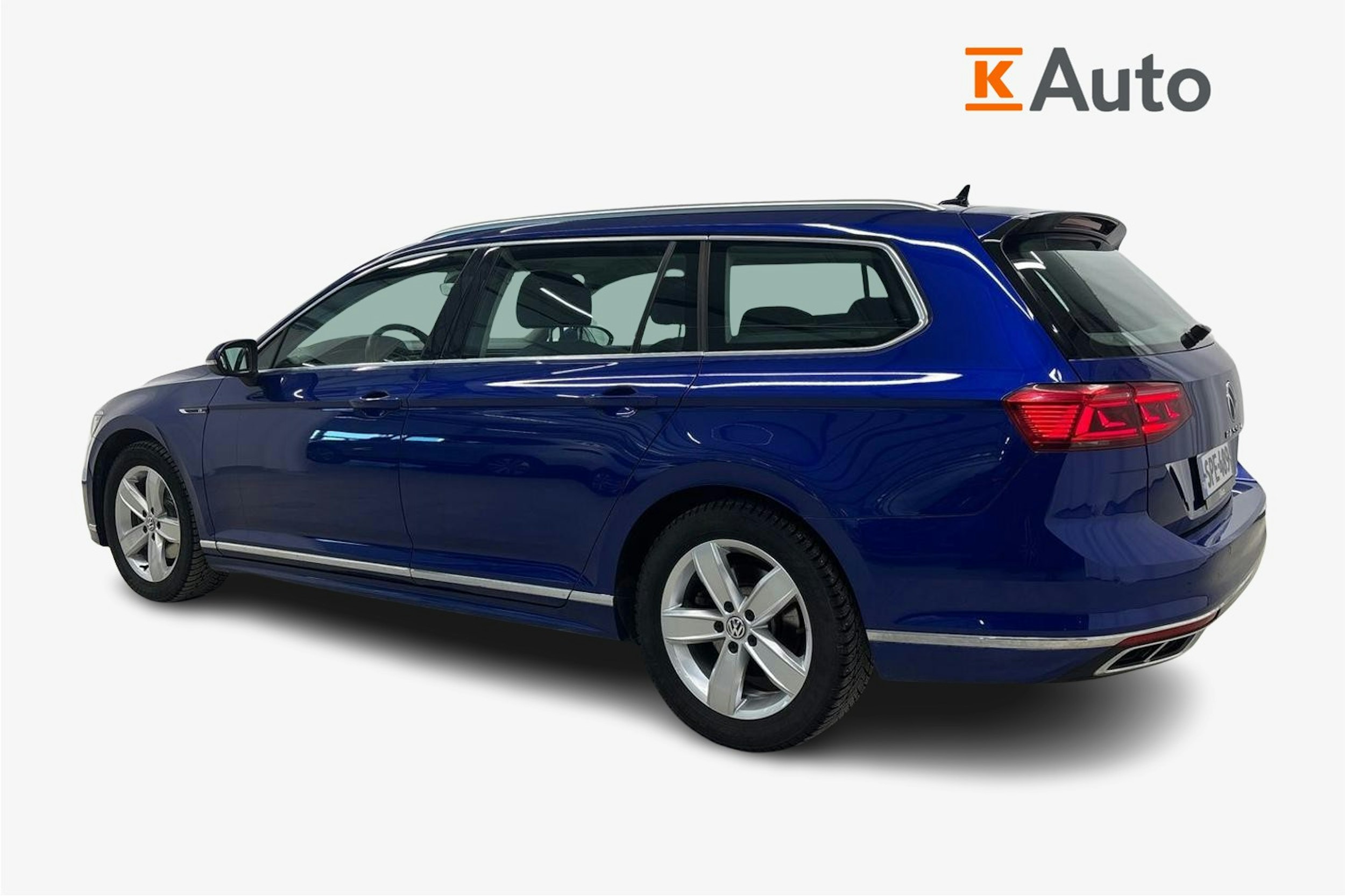 sininen Volkswagen Passat 2023 kuva 2.