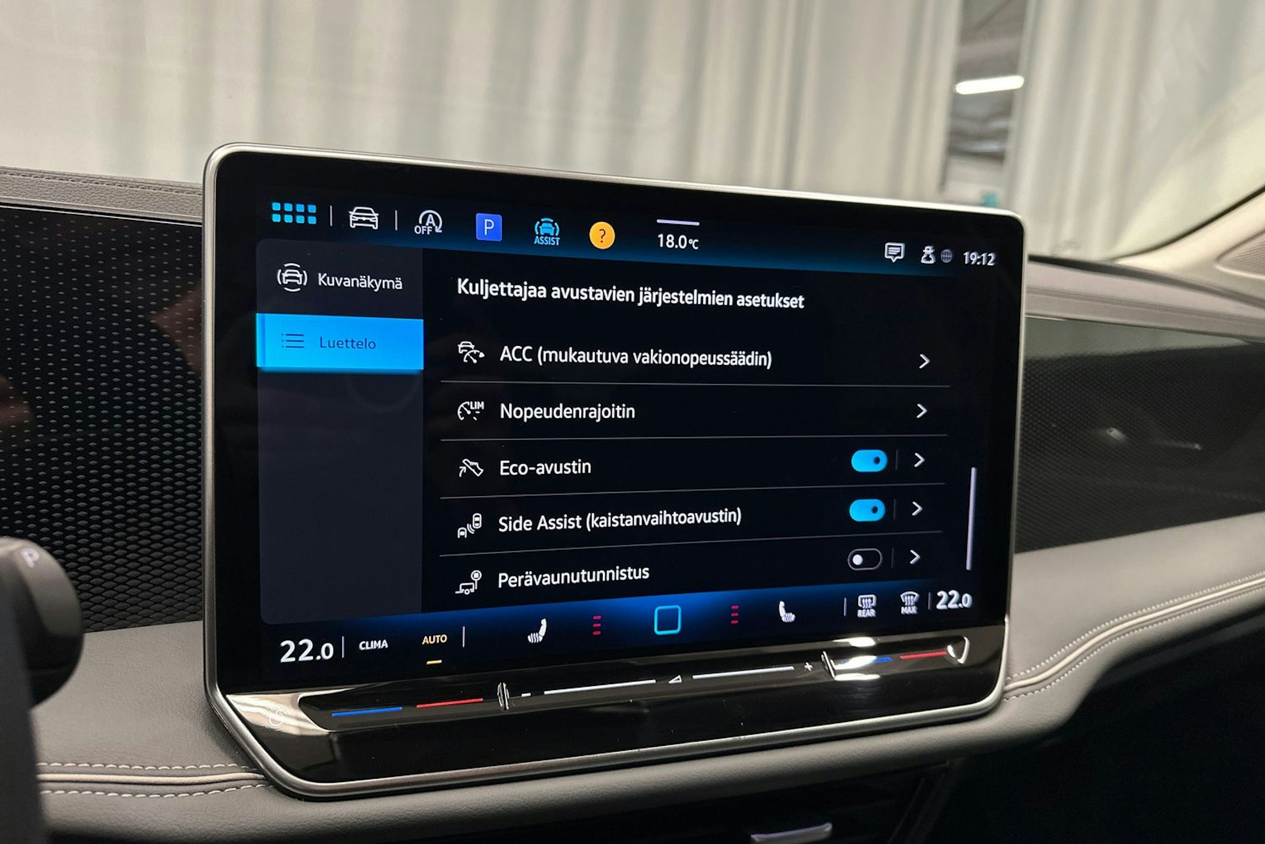 hopea Volkswagen Passat 2024 kuva 22.