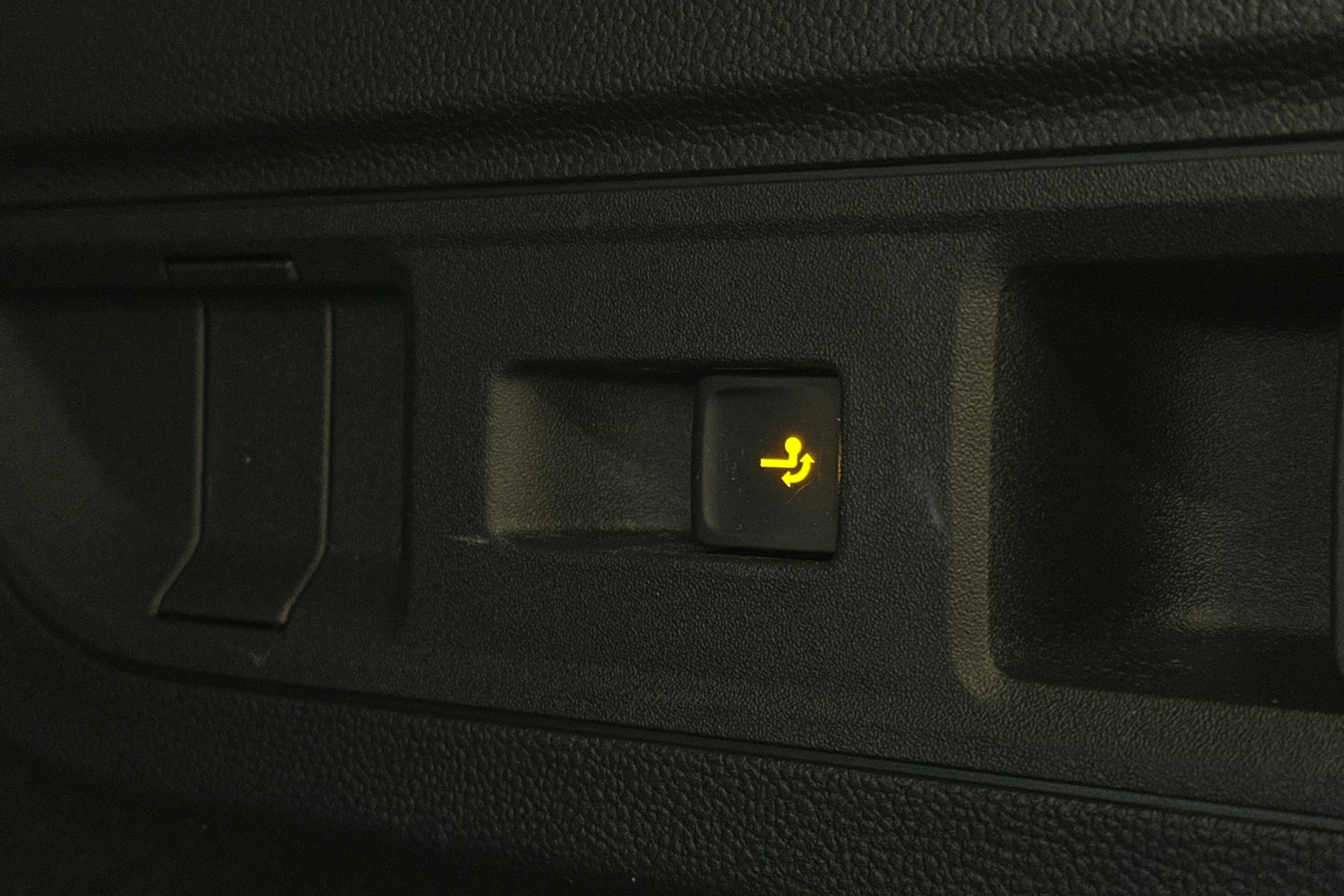 hopea Volkswagen Passat 2024 kuva 15.