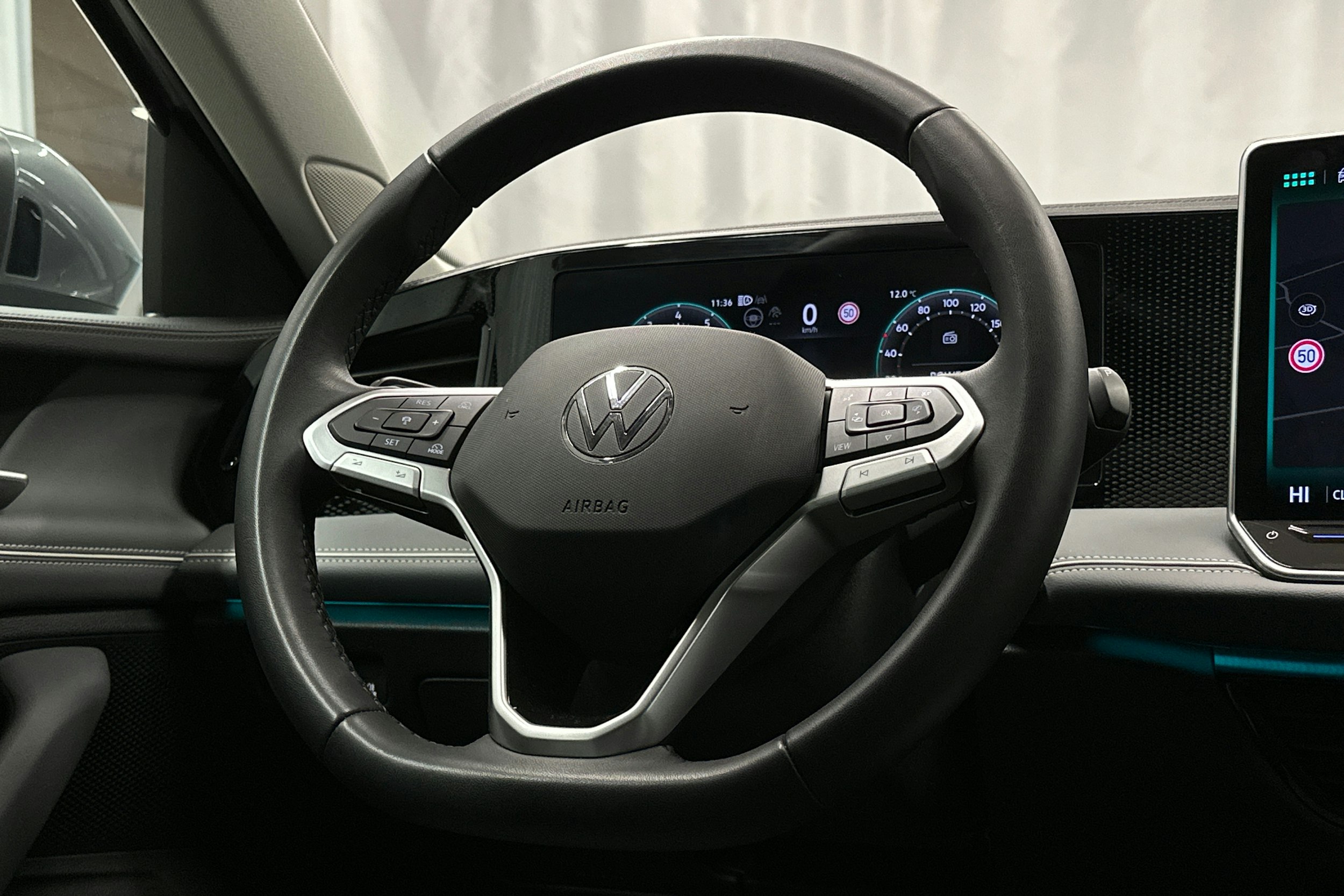 hopea Volkswagen Passat 2024 kuva 18.