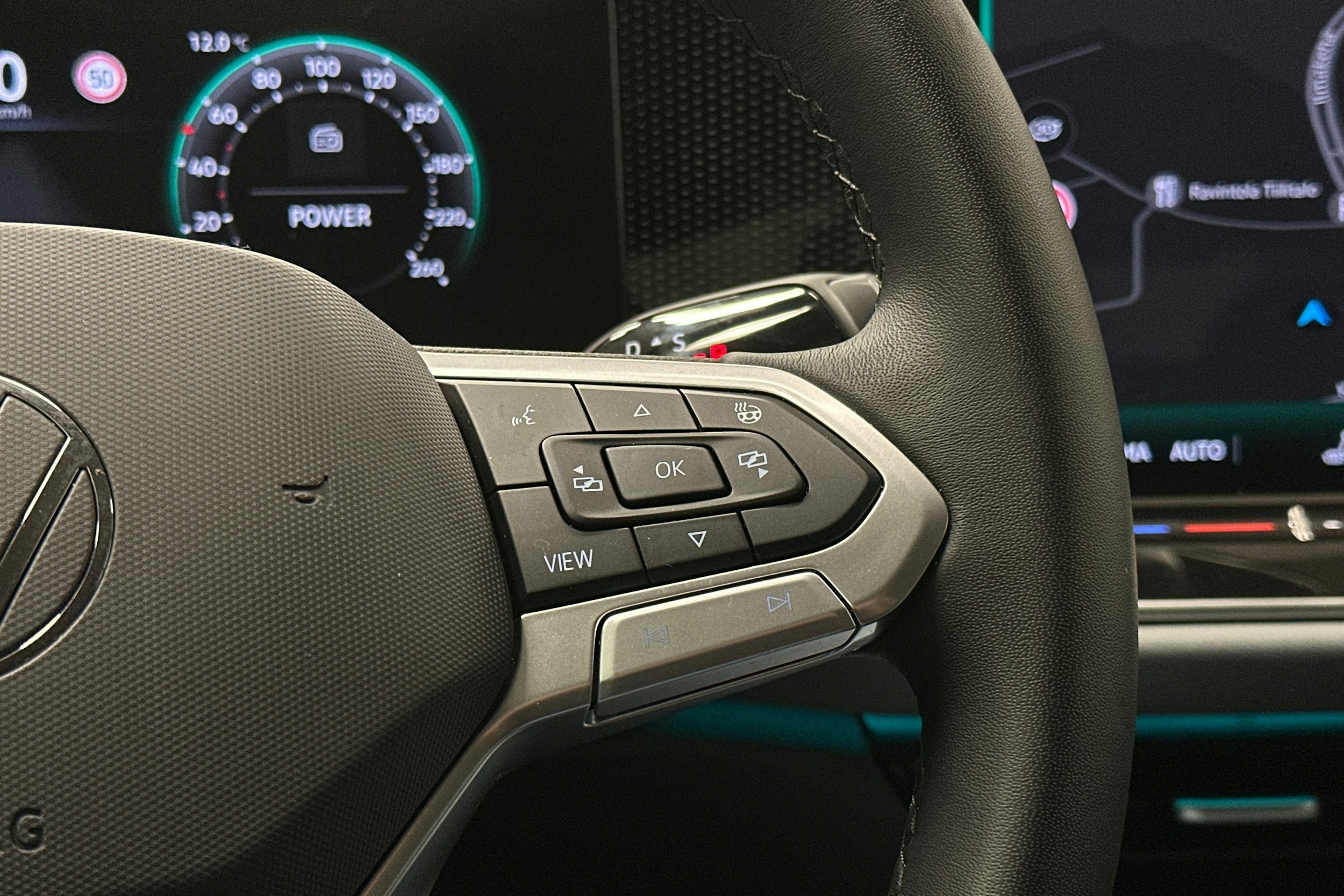 hopea Volkswagen Passat 2024 kuva 20.