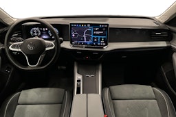 musta Volkswagen Passat 2024 kuva 9.