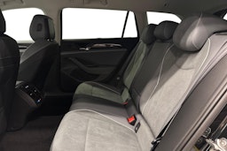 musta Volkswagen Passat 2024 kuva 10.