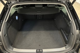 musta Volkswagen Passat 2024 kuva 14.