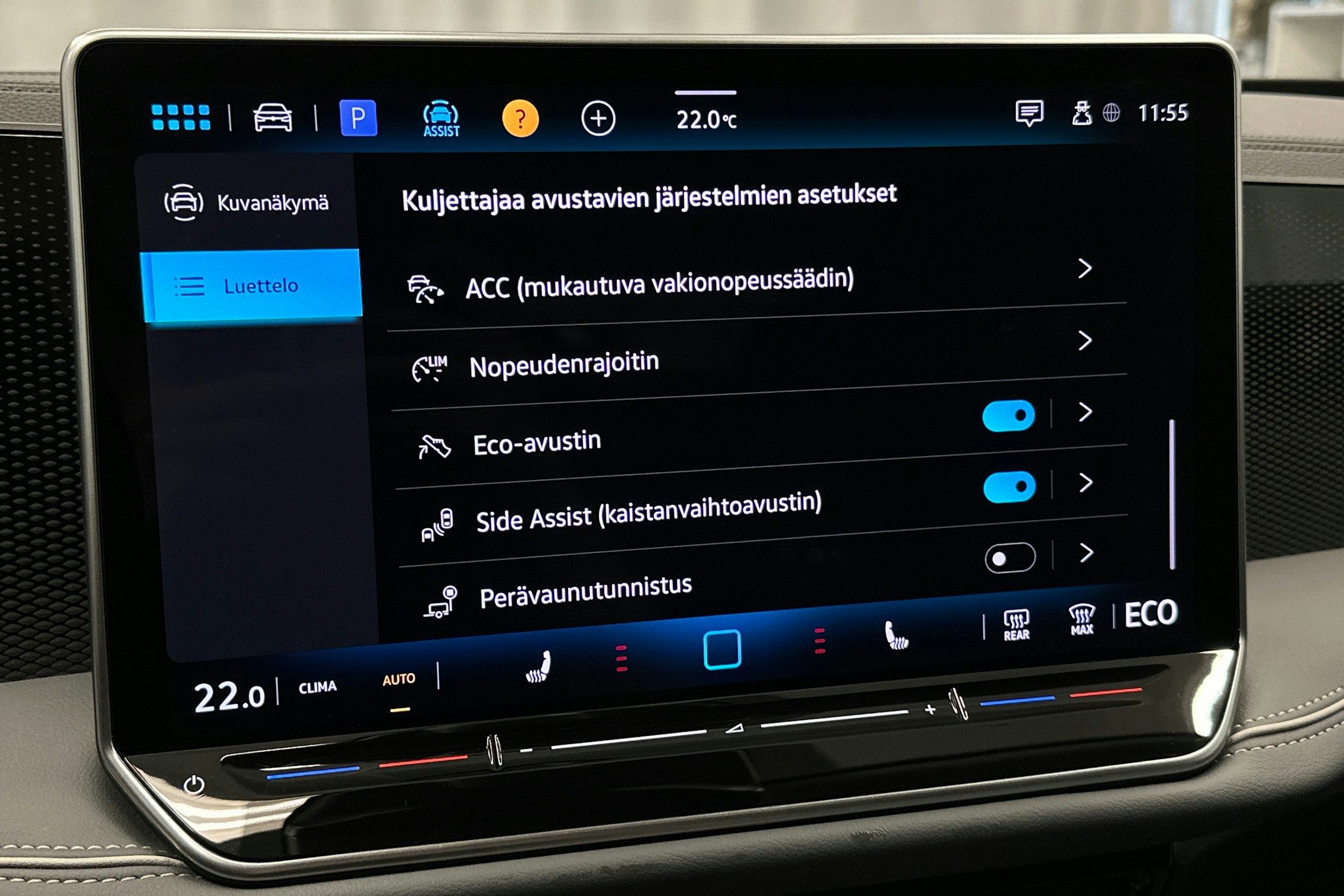 musta Volkswagen Passat 2024 kuva 29.