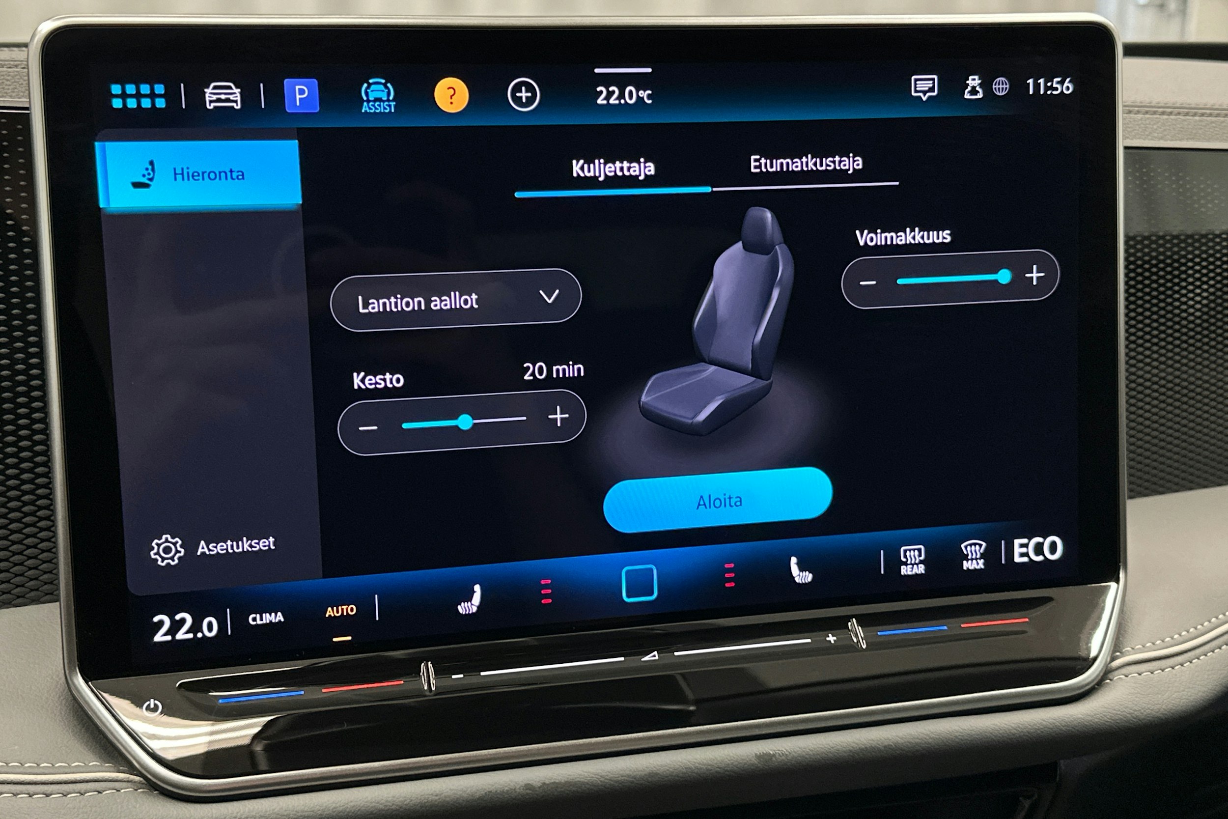musta Volkswagen Passat 2024 kuva 31.