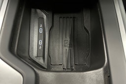 musta Volkswagen Passat 2024 kuva 33.