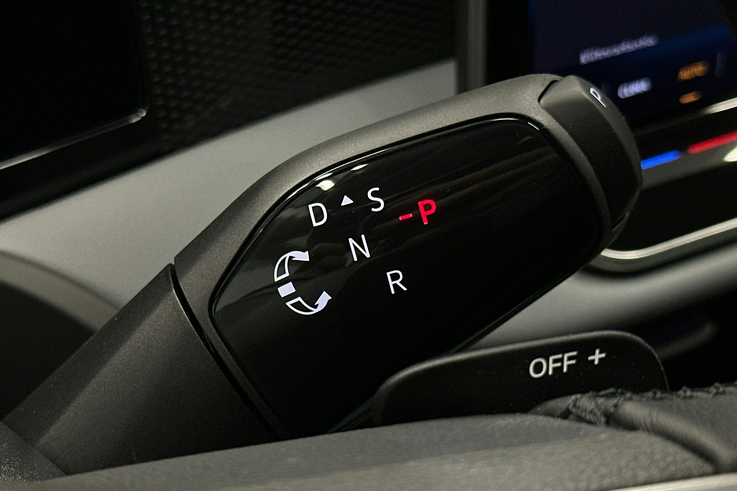 hopea Volkswagen Passat 2024 kuva 22.