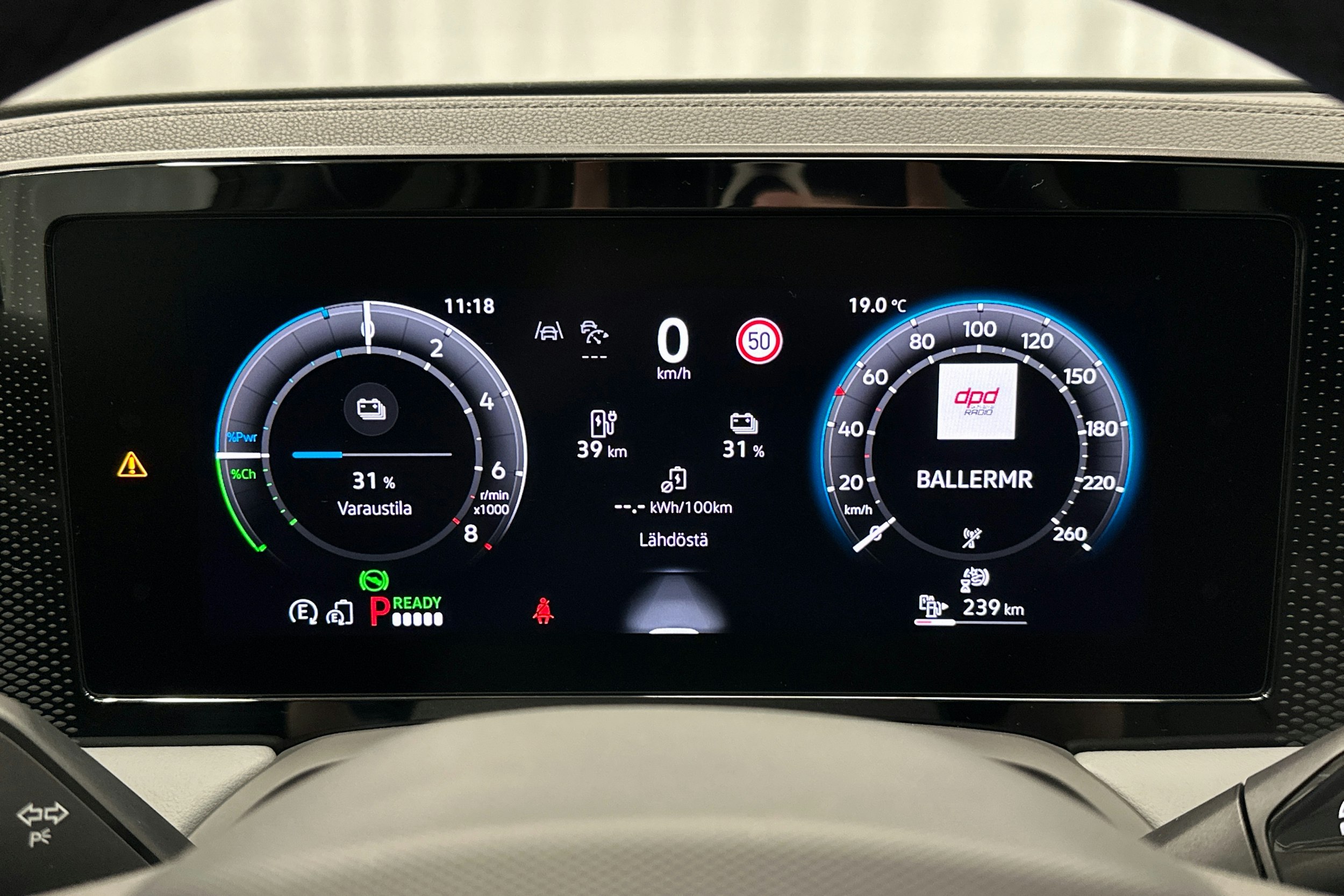 hopea Volkswagen Passat 2024 kuva 23.